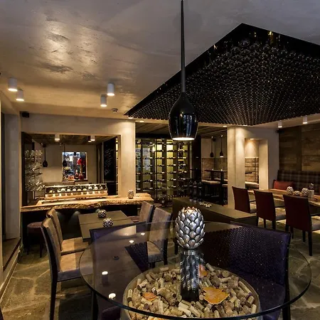 Otel Montana Sankt Anton am Arlberg