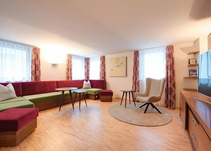 호텔 Montana 장크트안톤암아를베르크