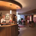Montana Szálloda 4*